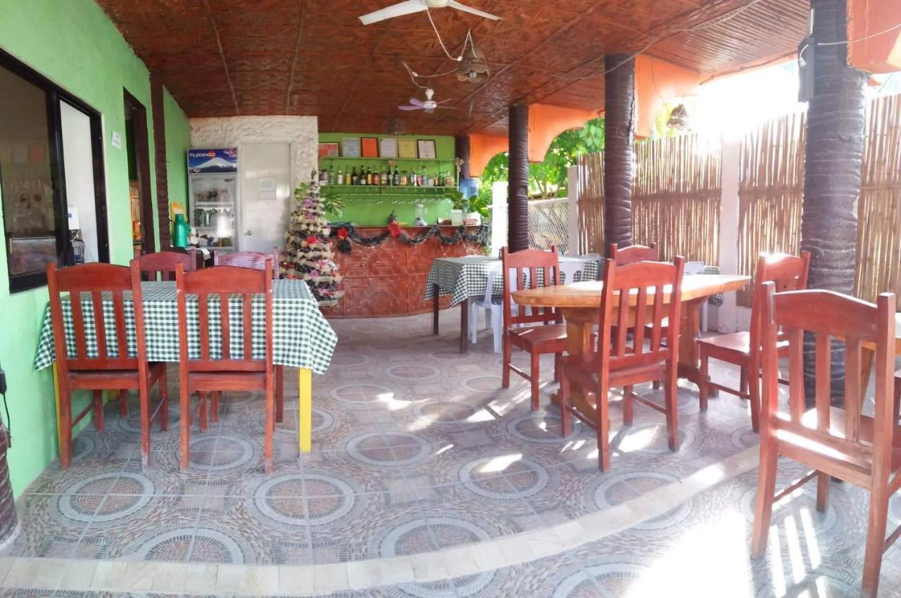 Guanna'S Place Room And Resto Bar Malapascua Eksteriør billede